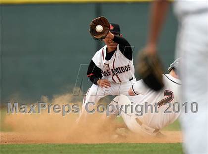 Thumbnail 2 in Los Amigos vs. Capistrano Valley Christian photogallery.