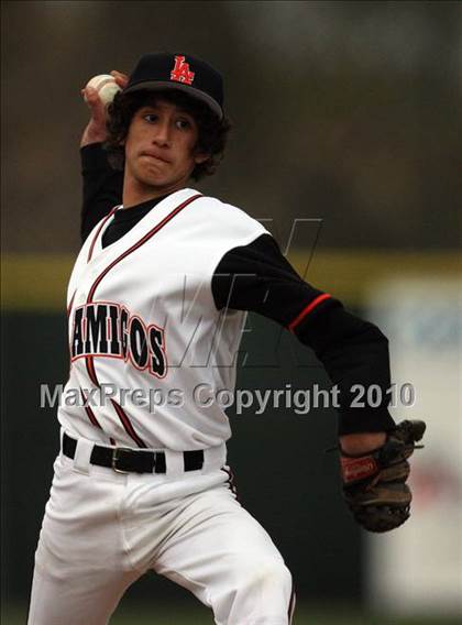 Thumbnail 1 in Los Amigos vs. Capistrano Valley Christian photogallery.