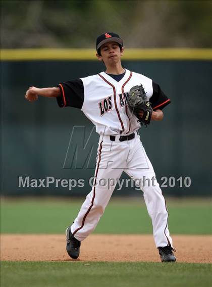 Thumbnail 3 in Los Amigos vs. Capistrano Valley Christian photogallery.