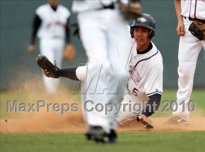 Thumbnail 2 in Los Amigos vs. Capistrano Valley Christian photogallery.