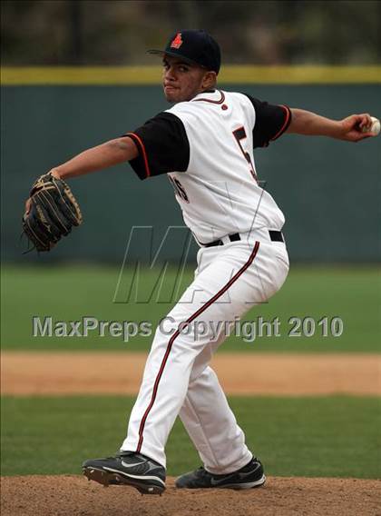 Thumbnail 3 in Los Amigos vs. Capistrano Valley Christian photogallery.