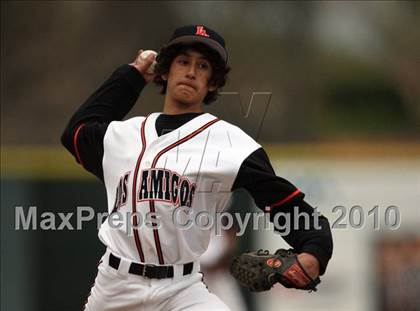 Thumbnail 1 in Los Amigos vs. Capistrano Valley Christian photogallery.