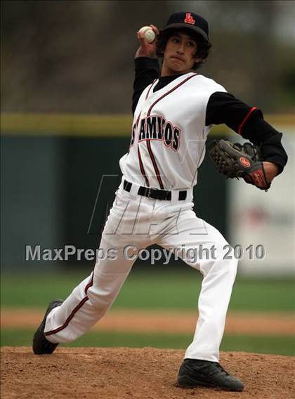 Thumbnail 1 in Los Amigos vs. Capistrano Valley Christian photogallery.