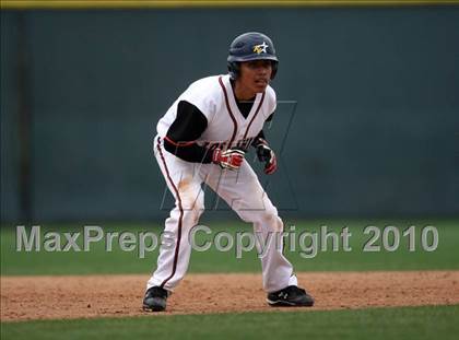 Thumbnail 1 in Los Amigos vs. Capistrano Valley Christian photogallery.