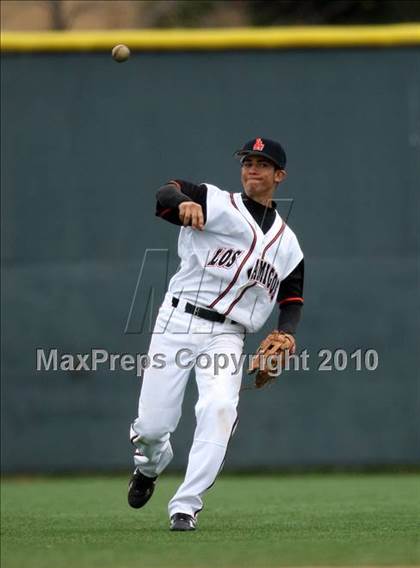 Thumbnail 3 in Los Amigos vs. Capistrano Valley Christian photogallery.
