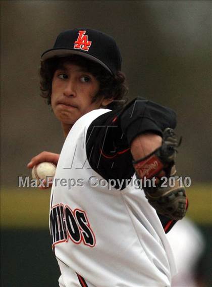 Thumbnail 3 in Los Amigos vs. Capistrano Valley Christian photogallery.