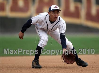 Thumbnail 2 in Los Amigos vs. Capistrano Valley Christian photogallery.