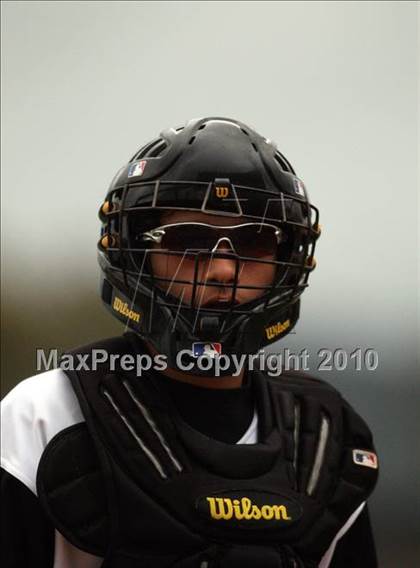 Thumbnail 1 in Los Amigos vs. Capistrano Valley Christian photogallery.