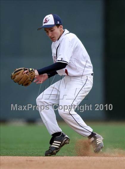 Thumbnail 3 in Los Amigos vs. Capistrano Valley Christian photogallery.