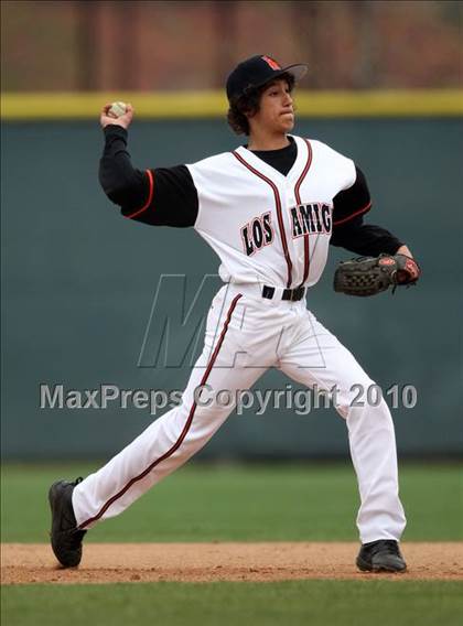 Thumbnail 3 in Los Amigos vs. Capistrano Valley Christian photogallery.
