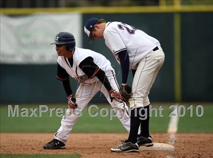 Thumbnail 3 in Los Amigos vs. Capistrano Valley Christian photogallery.