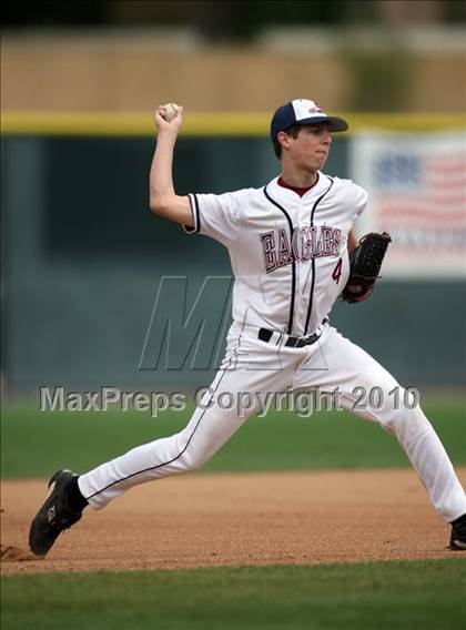 Thumbnail 1 in Los Amigos vs. Capistrano Valley Christian photogallery.