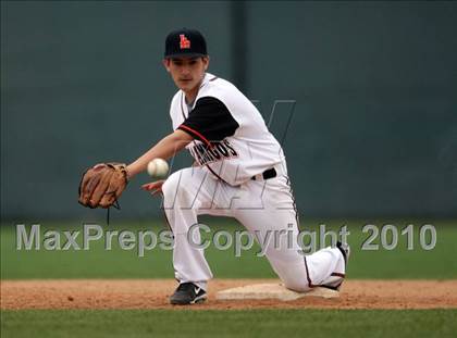 Thumbnail 1 in Los Amigos vs. Capistrano Valley Christian photogallery.