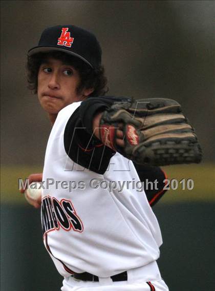 Thumbnail 3 in Los Amigos vs. Capistrano Valley Christian photogallery.