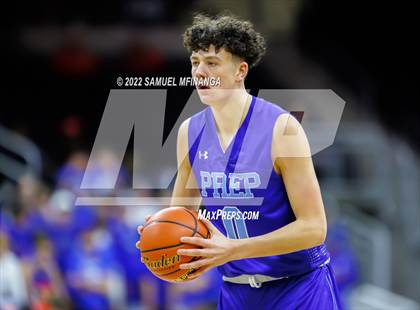 Thumbnail 2 in Creighton Prep vs. Omaha Central photogallery.