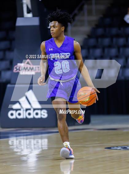 Thumbnail 2 in Creighton Prep vs. Omaha Central photogallery.