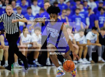 Thumbnail 2 in Creighton Prep vs. Omaha Central photogallery.