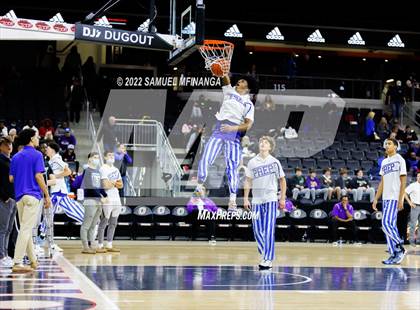 Thumbnail 1 in Creighton Prep vs. Omaha Central photogallery.