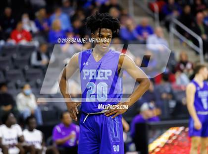 Thumbnail 3 in Creighton Prep vs. Omaha Central photogallery.