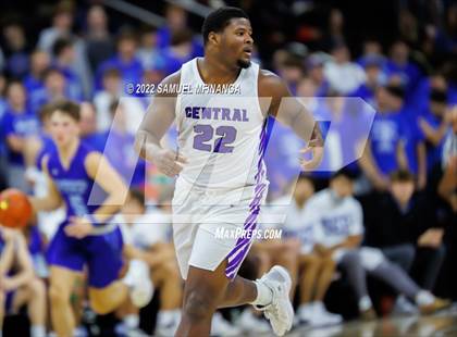 Thumbnail 1 in Creighton Prep vs. Omaha Central photogallery.