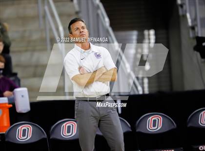 Thumbnail 1 in Creighton Prep vs. Omaha Central photogallery.