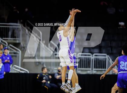 Thumbnail 1 in Creighton Prep vs. Omaha Central photogallery.