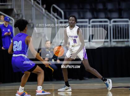 Thumbnail 2 in Creighton Prep vs. Omaha Central photogallery.