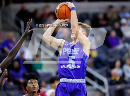 Thumbnail 1 in Creighton Prep vs. Omaha Central photogallery.