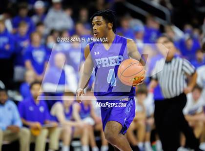 Thumbnail 2 in Creighton Prep vs. Omaha Central photogallery.