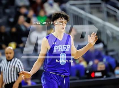 Thumbnail 1 in Creighton Prep vs. Omaha Central photogallery.