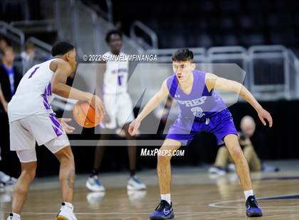 Thumbnail 3 in Creighton Prep vs. Omaha Central photogallery.