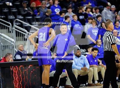 Thumbnail 2 in Creighton Prep vs. Omaha Central photogallery.