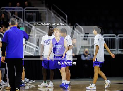 Thumbnail 2 in Creighton Prep vs. Omaha Central photogallery.