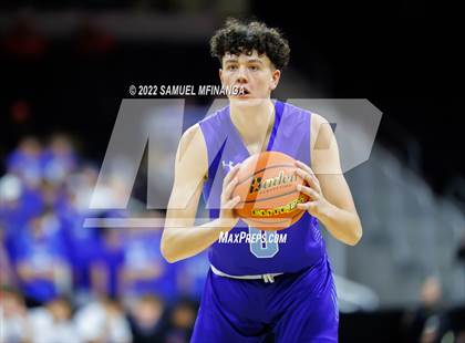 Thumbnail 3 in Creighton Prep vs. Omaha Central photogallery.