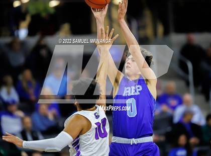 Thumbnail 1 in Creighton Prep vs. Omaha Central photogallery.