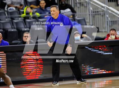 Thumbnail 2 in Creighton Prep vs. Omaha Central photogallery.