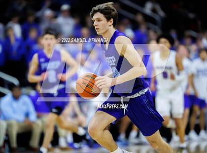 Thumbnail 2 in Creighton Prep vs. Omaha Central photogallery.