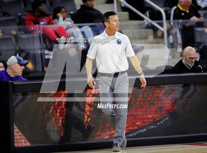 Thumbnail 1 in Creighton Prep vs. Omaha Central photogallery.