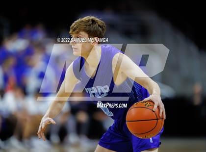 Thumbnail 3 in Creighton Prep vs. Omaha Central photogallery.