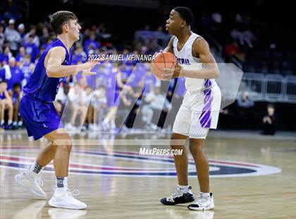 Thumbnail 1 in Creighton Prep vs. Omaha Central photogallery.