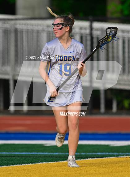 Thumbnail 3 in Blessed Trinity @ Chattahoochee photogallery.