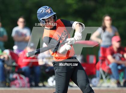 Thumbnail 2 in Amanda-Clearcreek vs Fredericktown (OHSAA D3 District Final) photogallery.