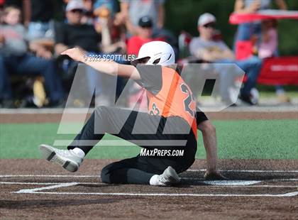 Thumbnail 2 in Amanda-Clearcreek vs Fredericktown (OHSAA D3 District Final) photogallery.