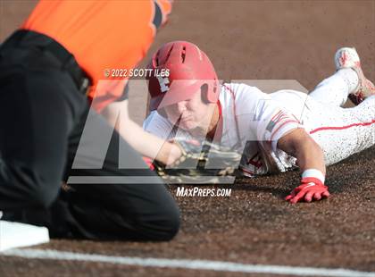 Thumbnail 2 in Amanda-Clearcreek vs Fredericktown (OHSAA D3 District Final) photogallery.