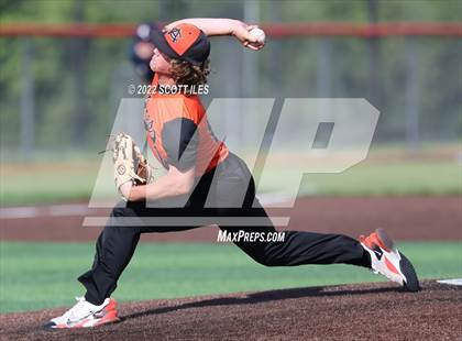 Thumbnail 1 in Amanda-Clearcreek vs Fredericktown (OHSAA D3 District Final) photogallery.