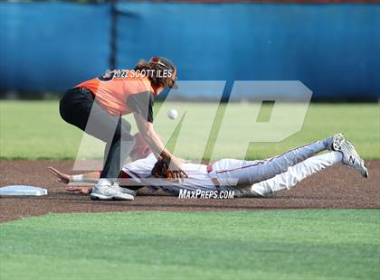 Thumbnail 1 in Amanda-Clearcreek vs Fredericktown (OHSAA D3 District Final) photogallery.