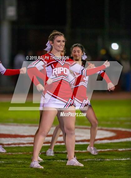 Thumbnail 3 in Ripon vs. Highland (CIF D 4 AA California State Final) photogallery.