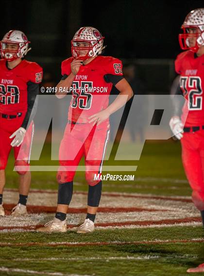 Thumbnail 1 in Ripon vs. Highland (CIF D 4 AA California State Final) photogallery.