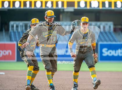 Thumbnail 3 in Mater Dei Catholic @ San Ysidro (Games @ Petco Park) photogallery.
