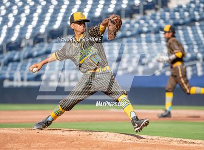 Thumbnail 3 in Mater Dei Catholic @ San Ysidro (Games @ Petco Park) photogallery.